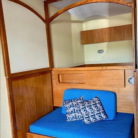 Apartament «le Jeannot» Studio Au Port Avec Clim Et Terrasse Hyères