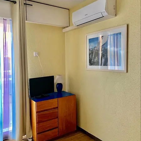 Apartament «le Jeannot» Studio Au Port Avec Clim Et Terrasse *