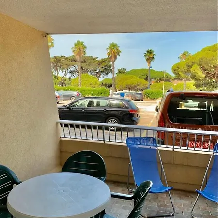 «le Jeannot» Studio Au Port Avec Clim Et Terrasse